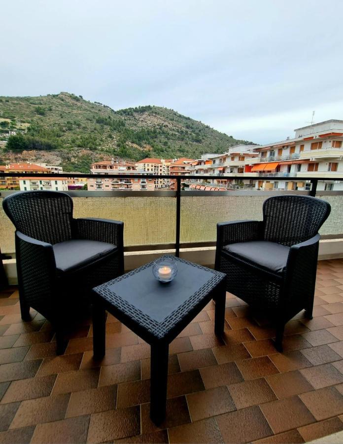 Appartement Casa Di Bea à Vintimille Extérieur photo